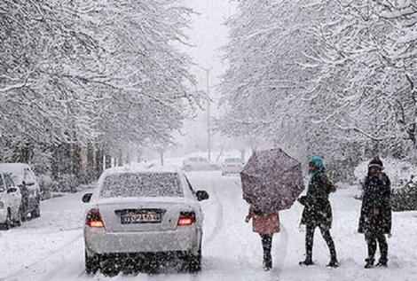 کاهش محسوس دما و آغاز بارش برف در برخی شهرهای آذربایجان‌شرقی