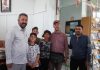 توریست آلمانی در کتابخانه خواجه محمد خوشنام
