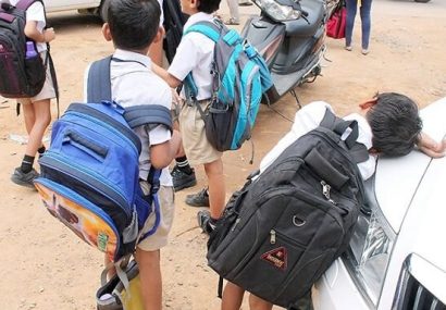 کوله پشتی نامناسب؛ زنگ خطر سلامت دانش‌آموزان