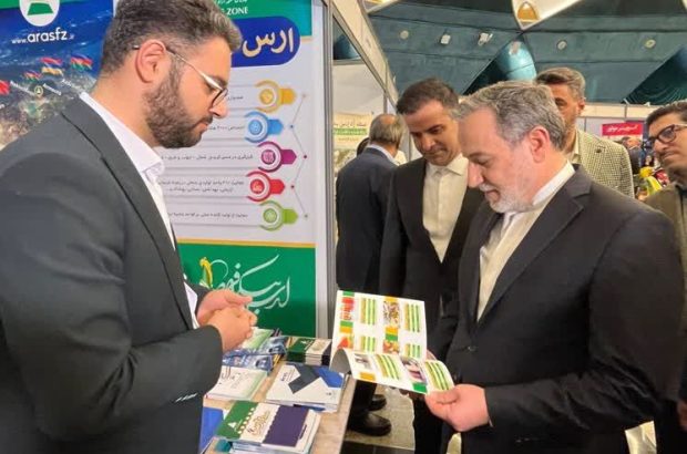 عراقچی: وزارت امور خارجه در حال تدوین پیوست سیاست خارجی برای هر منطقه آزاد است