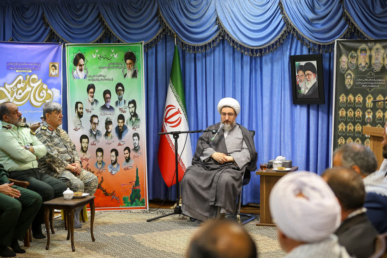 امام جمعه تبریز: فرهنگ ایرانی – اسلامی باید مورد توجه بیشتر قرار بگیرد