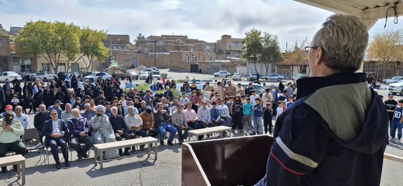 برگزاری همایش پیاده‌روی خانوادگی در خواجه
