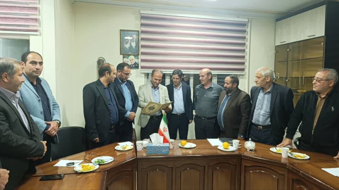 علی عمودی به سمت سرپرست هیات فوتبال بخش خواجه منصوب شد علی عمودی به سمت سرپرست هیات فوتبال بخش خواجه منصوب شد