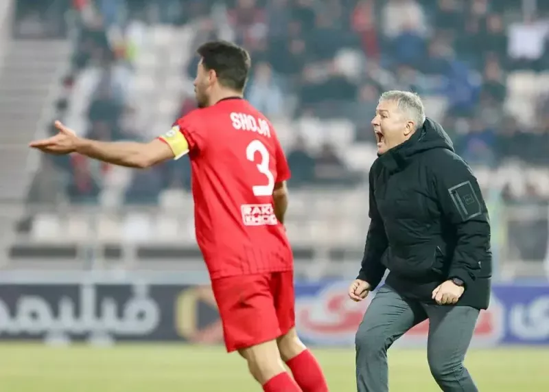 تراکتور، صدرنشین را به زیر کشید/تراکتور 3 - چادرملو 1 تراکتور، صدرنشین را به زیر کشید/تراکتور ۳ – چادرملو ۱