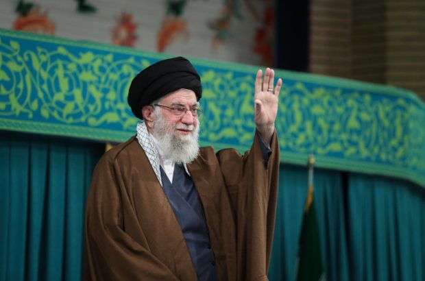 رهبر معظم انقلاب: زن، کارگزار خانه نیست، مدیر است رهبر معظم انقلاب: زن، کارگزار خانه نیست، مدیر است