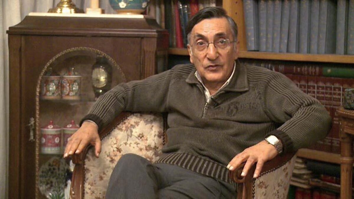 حیرت انگیز: مخالفت شورای شهر تهران با خاکسپاری کامران فانی در قطعه نامآوران ؛ شرایط لازم این قطعه را ندارد حیرت انگیز: مخالفت شورای شهر تهران با خاکسپاری کامران فانی در قطعه نامآوران ؛ شرایط لازم این قطعه را ندارد