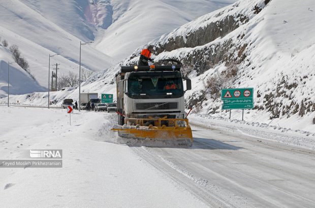 عملیات بازگشایی راه ارتباطی ۱۲۴ روستای آذربایجان‌شرقی توسط راهداران در حال انجام است