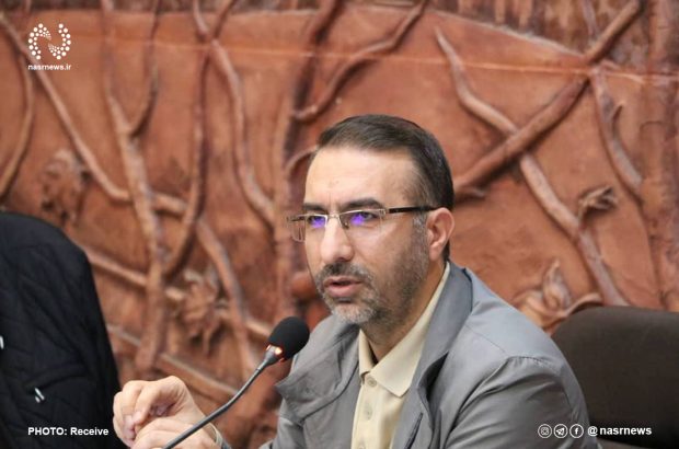 چه کسی با مردم حرف می‌ زند؟